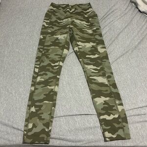 Victoria's Secret Pink Camouflage Leggings
